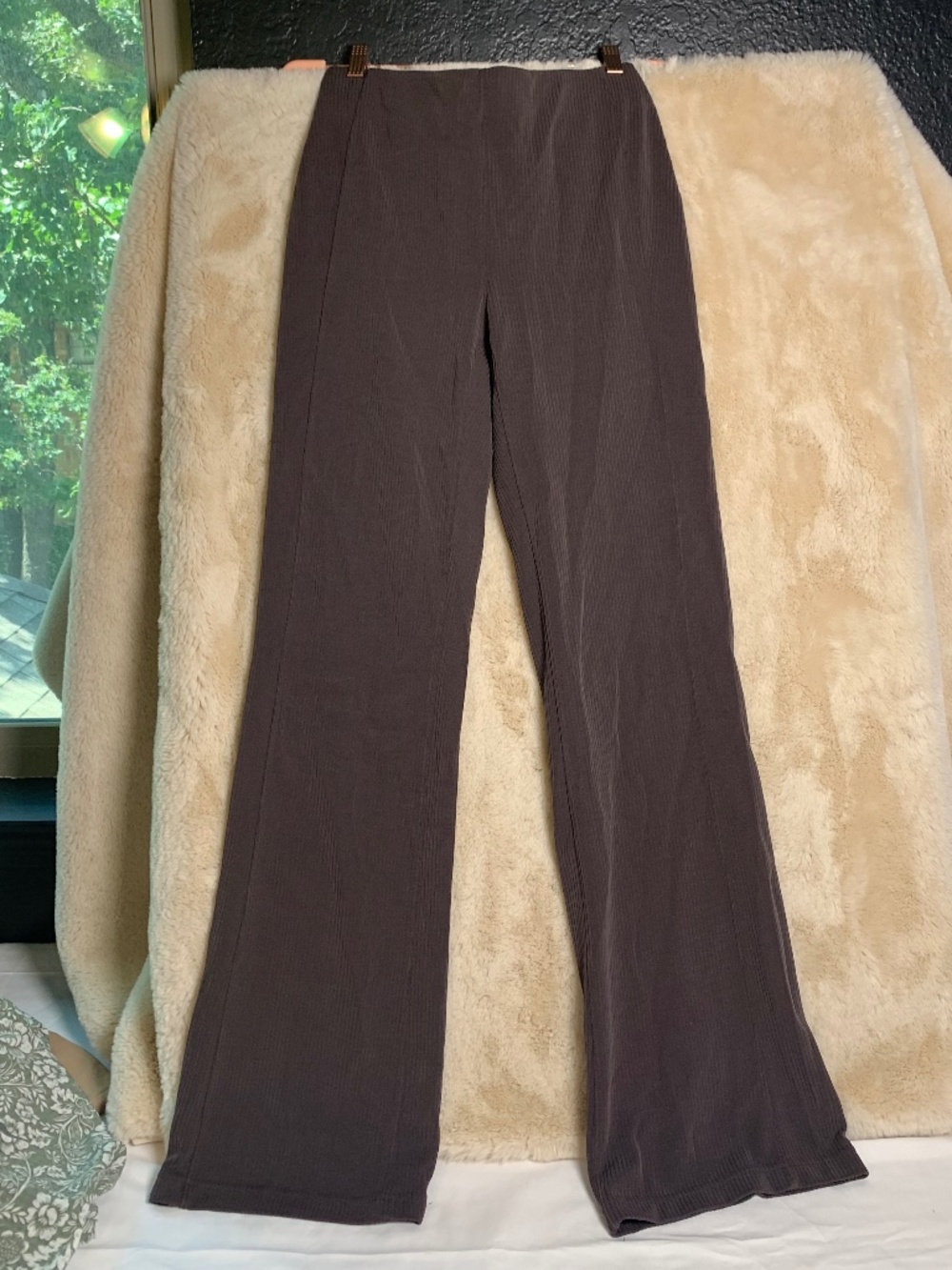 Lululemon Dark Brown ribbed pant sz 8